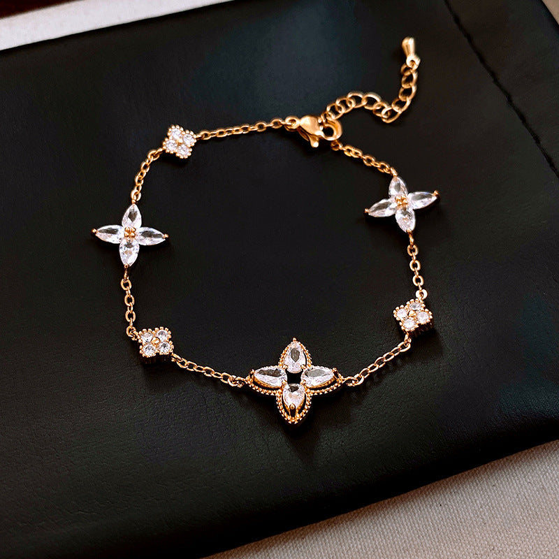 Medieval vintage Geometric Zircon Bracelet Simple Fashionable Elegant Versatile Bracelet Design Sense Niche Jewelry for Women