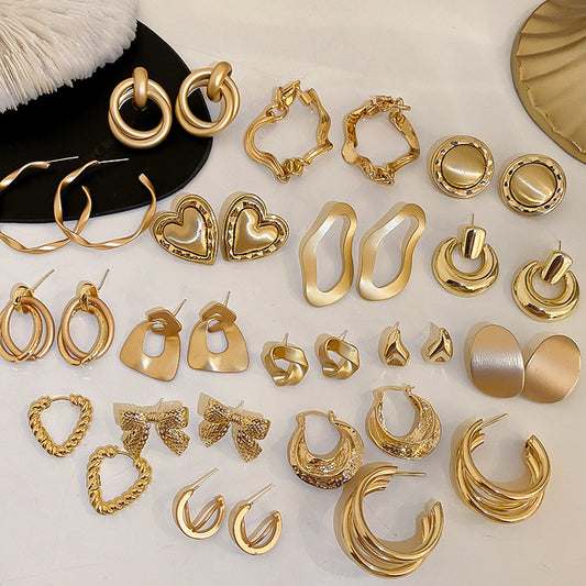 Silver Needle Metal Earrings High-end Simple Stud Earrings Fashion Versatile Light Luxury Unique Niche Earrings Yiwu Wholesale
