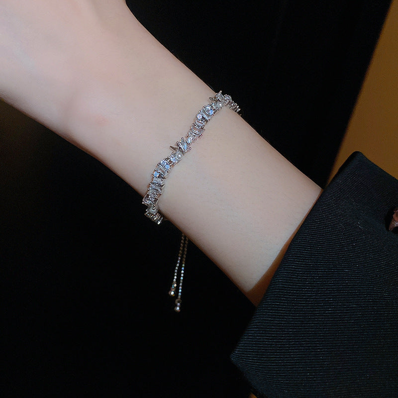Xiaohongshu Same Style Hot-Selling Zircon Bracelet Light Luxury Niche Exquisite High-End Feel Adjustable Pull Jewelry for Women
