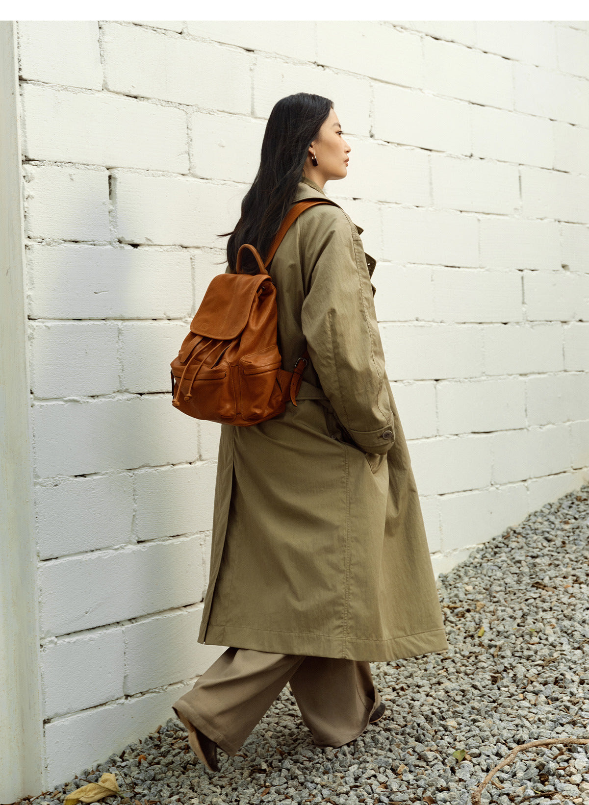 Qiu Zhen Vegetable-Tanned Sheepskin Self-Travel Backpack Travel Lightweight Casual Retro Genuine Leather Large Capacity Backpack Unisex http://detail.1688.com/offer/969513720056.html