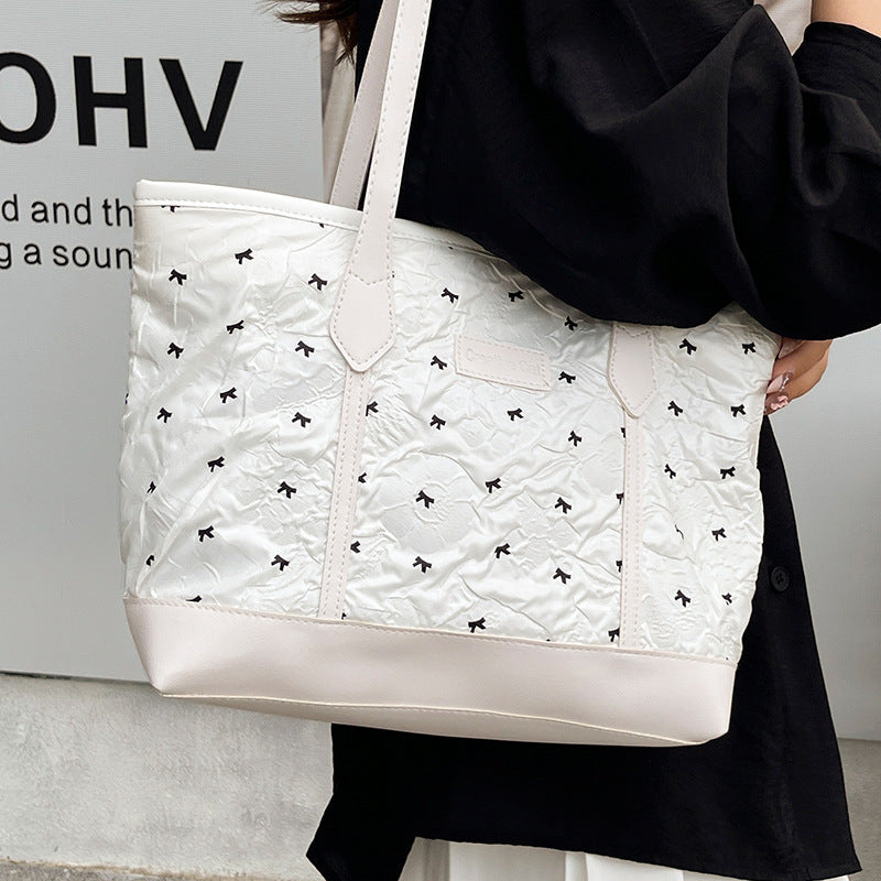 Class Commuting Tote Bag Large Capacity Heart Summer Stylish2025New style casual bowknot single shoulder underarm bag