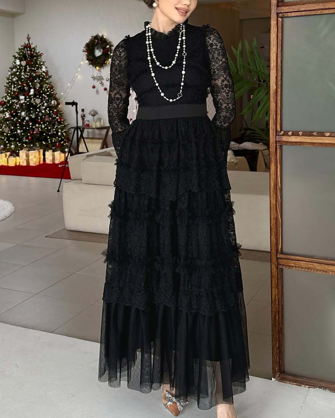 2025Early Autumn New Bell Sleeve Vintage Lace Mesh Patchwork Dress Women Slim Elegant Long Dress
