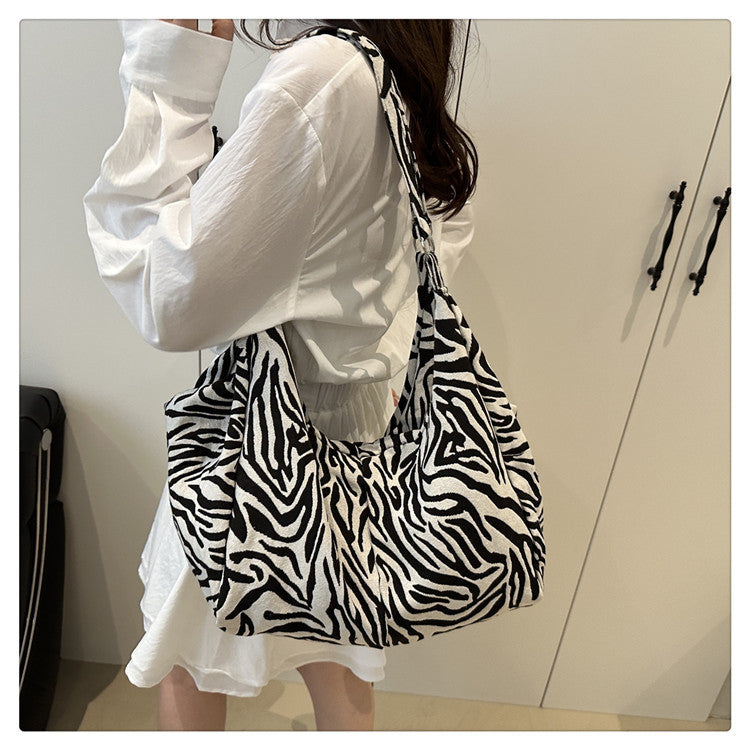 Japanese and Korean Leopard Print ins New Style Single Shoulder Bag Casual Women Versatile Commuting Work Tote Bag Large Capacity Crossbody Bag