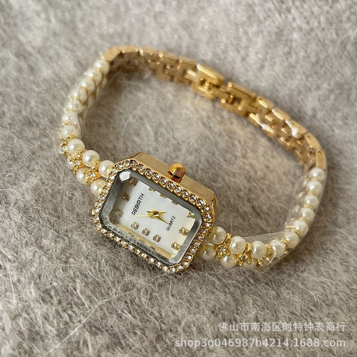 Internet Celebrity Middle Ages vintage Vintage Chain Watch for Women, Light Luxury, Mother-of-Pearl, High Aesthetic, Fashionable, Elegant, Live Streaming, Cross-Border