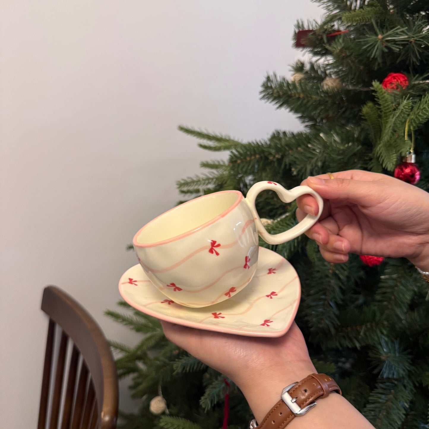 Korean Style ins Wind Hand-painted Heart Ceramic Cup and Saucer Hand Pinched Irregular Heart-Shaped Coffee Cup and Saucer Afternoon Tea Cup and Saucer
