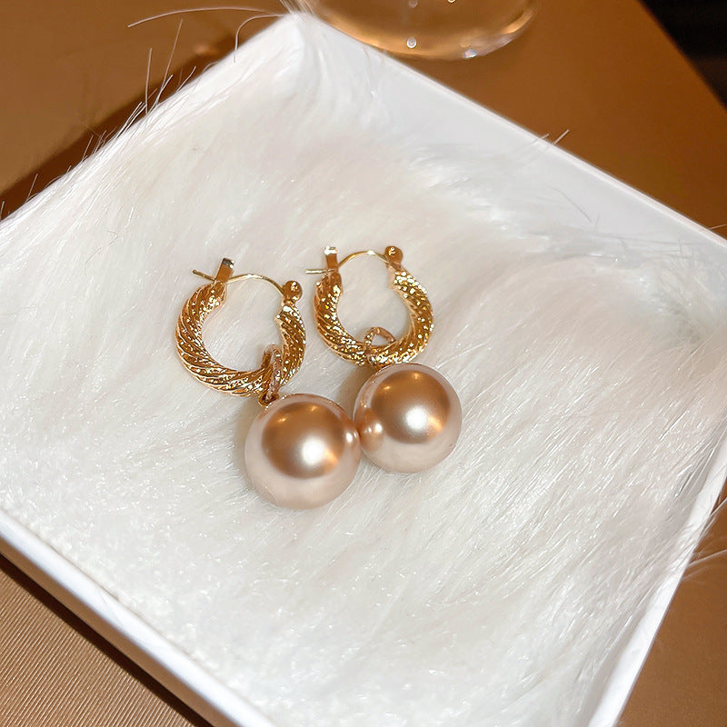 Pearl Earrings with a Sense of Sophistication Real Gold Electroplated Silver Needle French Retro Palace Style Earrings Versatile Ear Jewelry Wholesale