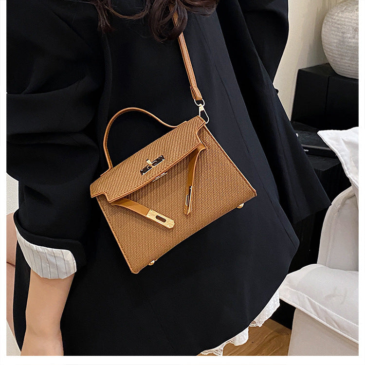 Bag2024New Fashion Small Square Bag Texture PU Handbag Retro Simple Shoulder Bag Trendy Versatile Crossbody
