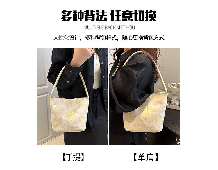 Lady's New Chinese Style Starlight Dream Tote Bag Black Shoulder Bag Embroidered Flower Vintage Handbag