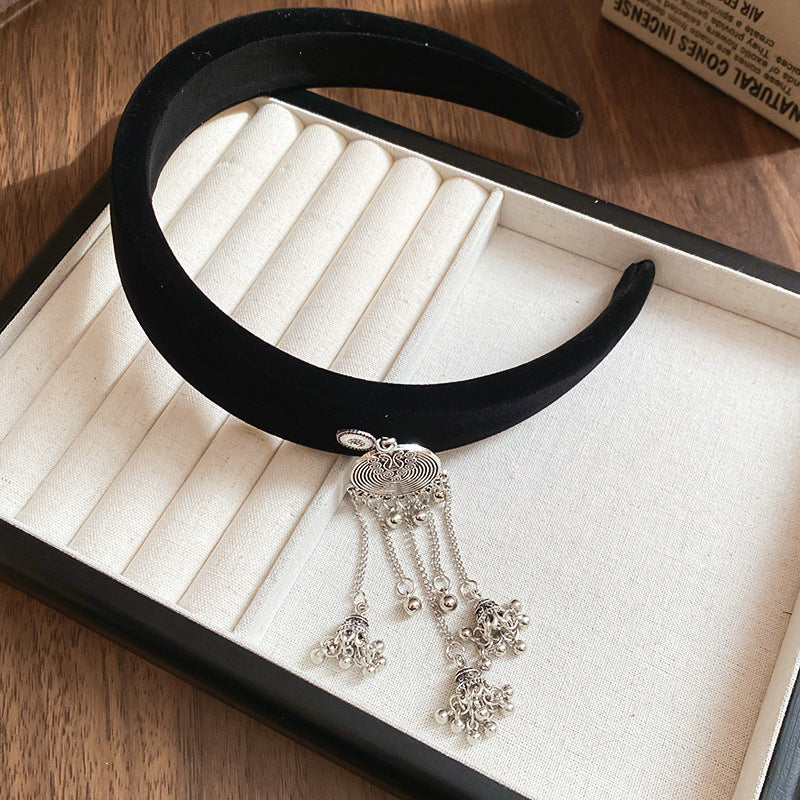 Ethnic Style Velvet Bell Tassel Headband New Chinese Style National Trend High Skull Top Headband Niche High-end Retro Hair Accessory