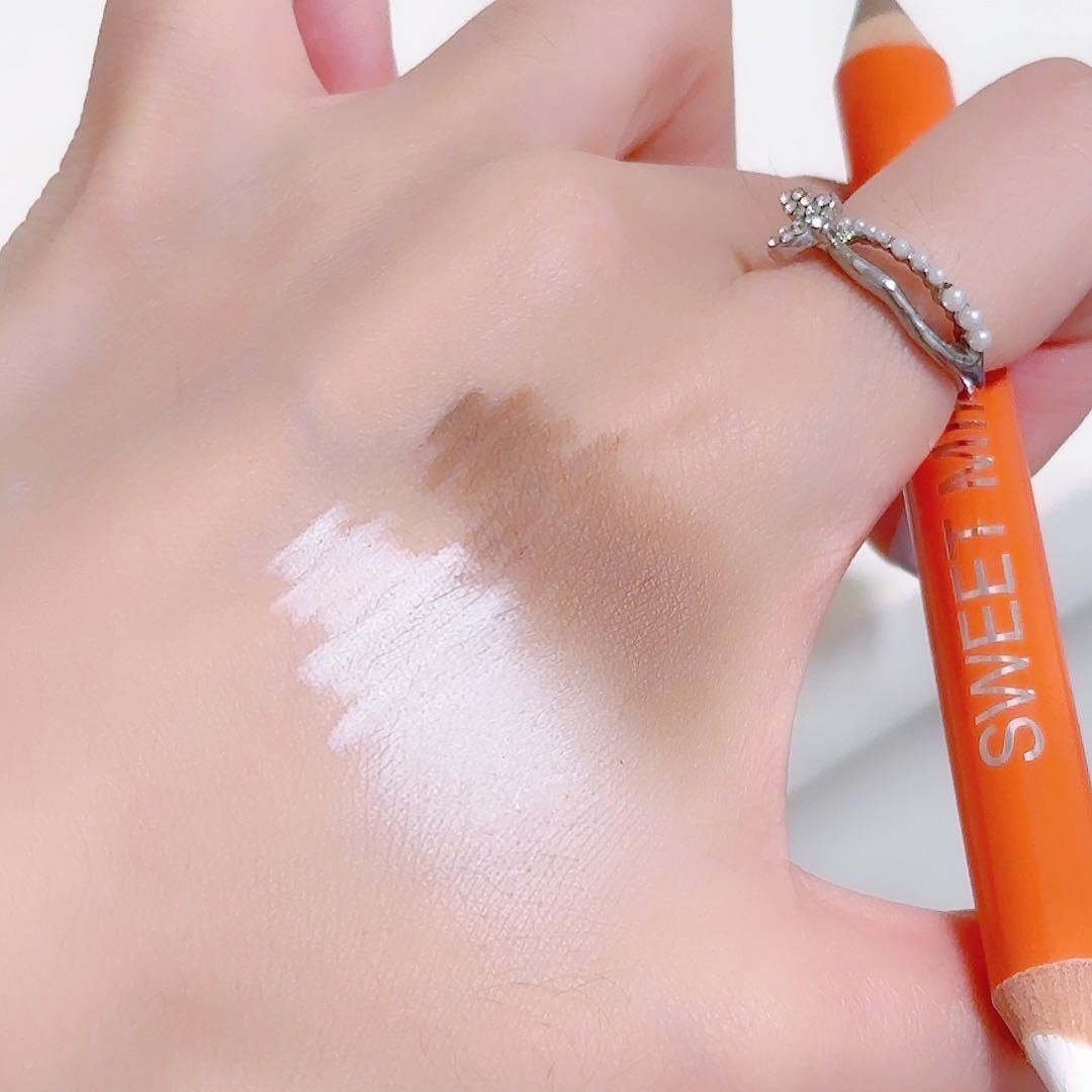 sweet mint Double-Ended Contour Pen Matte Brightening Face Shadow Nose Shadow Highlight Contour All-in-One Stick for Women2542