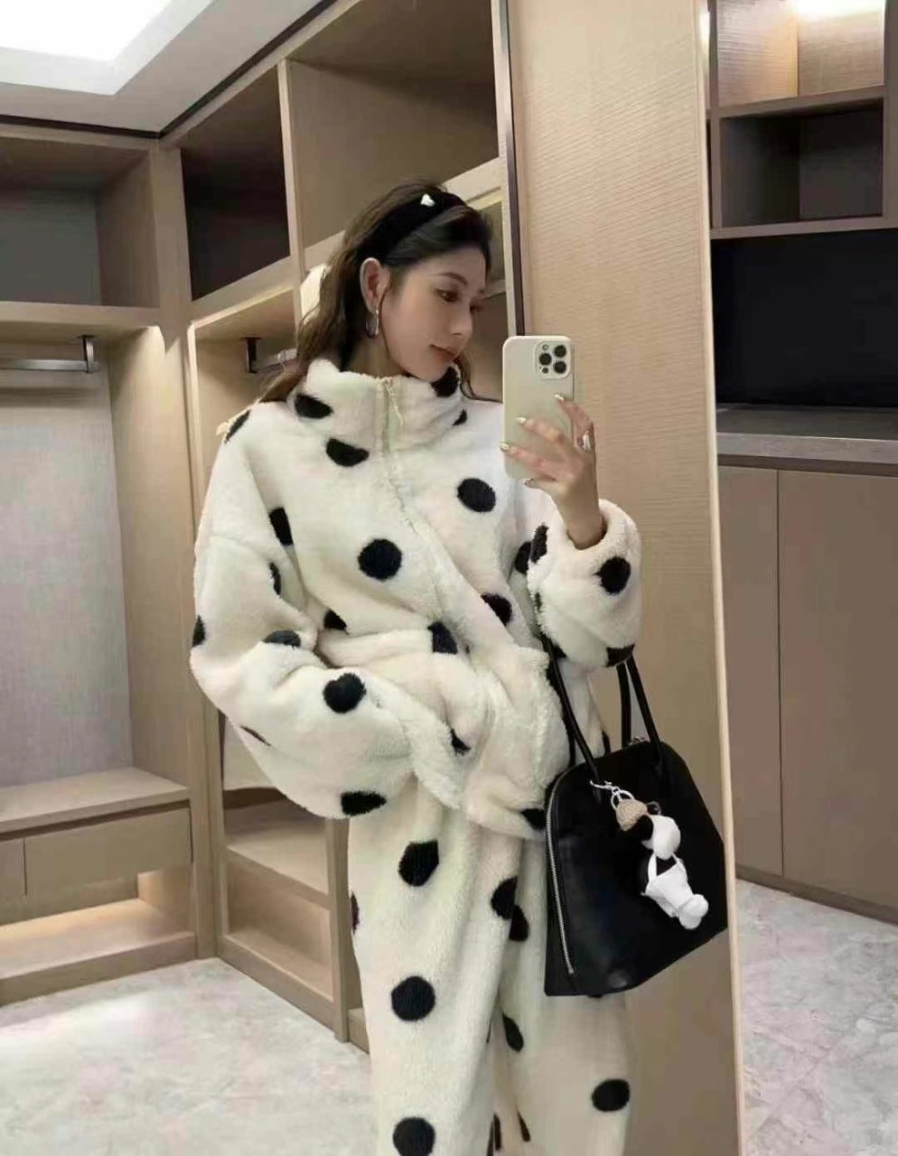 Cute Polka Dot Couple Homewear Autumn Winter Coral Fleece Thickened Zipper High Neck Homewear Set Suitable for Outerwear