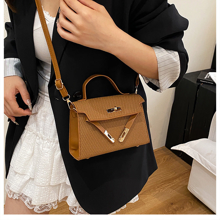 Bag2024New Fashion Small Square Bag Texture PU Handbag Retro Simple Shoulder Bag Trendy Versatile Crossbody