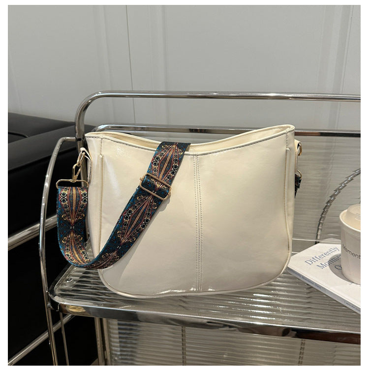 2025Summer New Women's Bag Simple Fashion Single Shoulder Bag European and American Trendy Women's Crossbody Bag Commuter Tote Bag