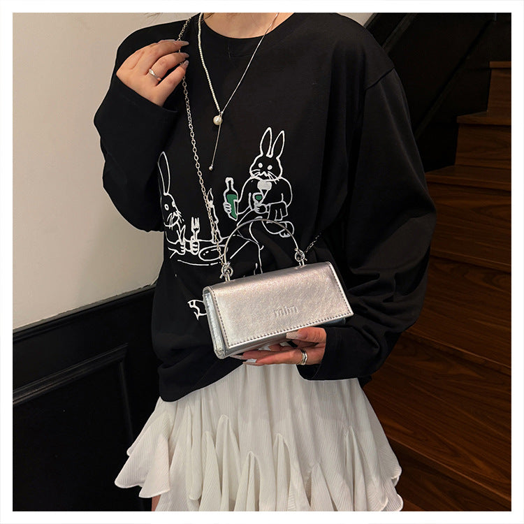2025Spring New Chain Women's Bag Fashion Simple Stylish Single Shoulder Crossbody Bag Retro Handheld Small Square Women's Bag