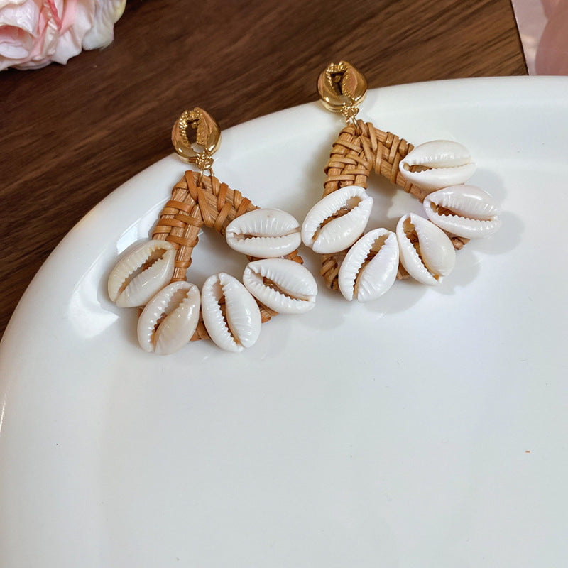 2025Bohemian Cross-Border Trendy Earrings for Women, Vintage Ethnic Style Fashion Studs, Beach Vacation Style Ear Jewelry