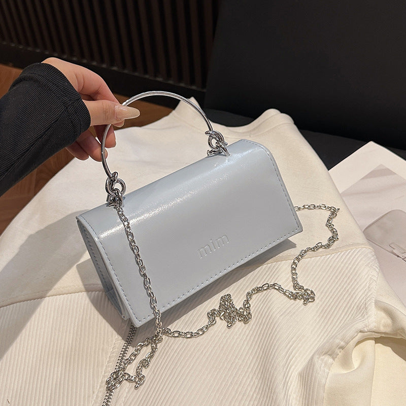 2025Spring New Chain Women's Bag Fashion Simple Stylish Single Shoulder Crossbody Bag Retro Handheld Small Square Women's Bag