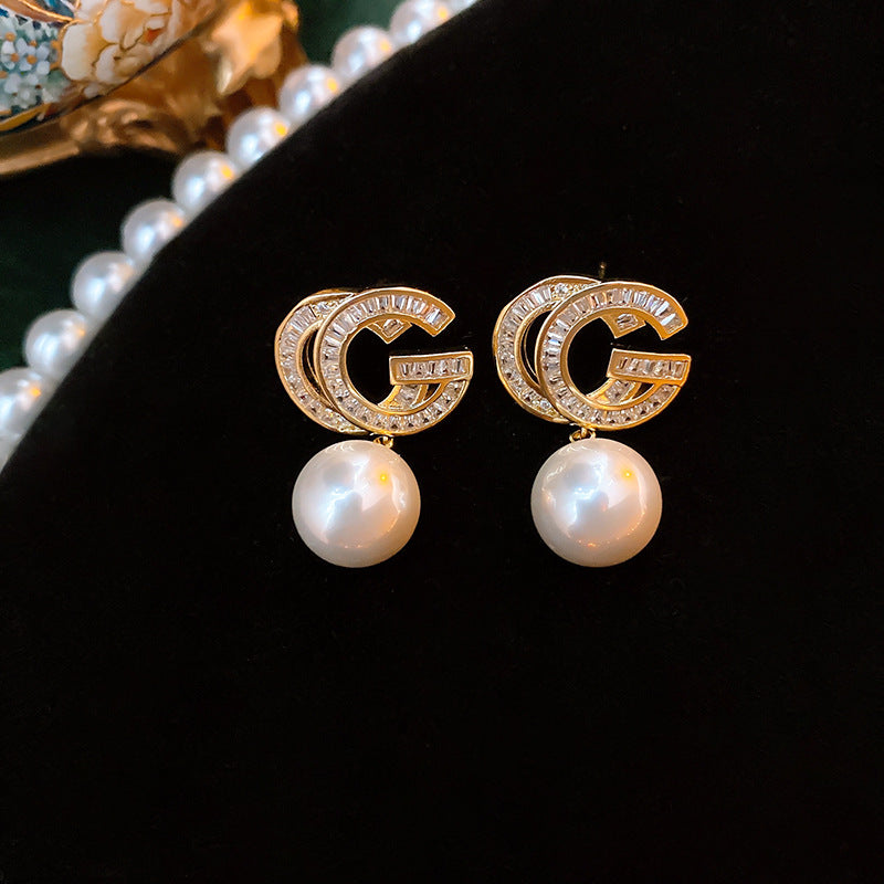 Pearl Earrings with a Sense of Sophistication Real Gold Electroplated Silver Needle French Retro Palace Style Earrings Versatile Ear Jewelry Wholesale