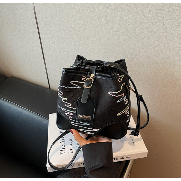 Drawstring Bucket Bag for Women New Style2025High-end Niche Super Popular Single Shoulder Bag Autumn Winter Versatile Crossbody Bag