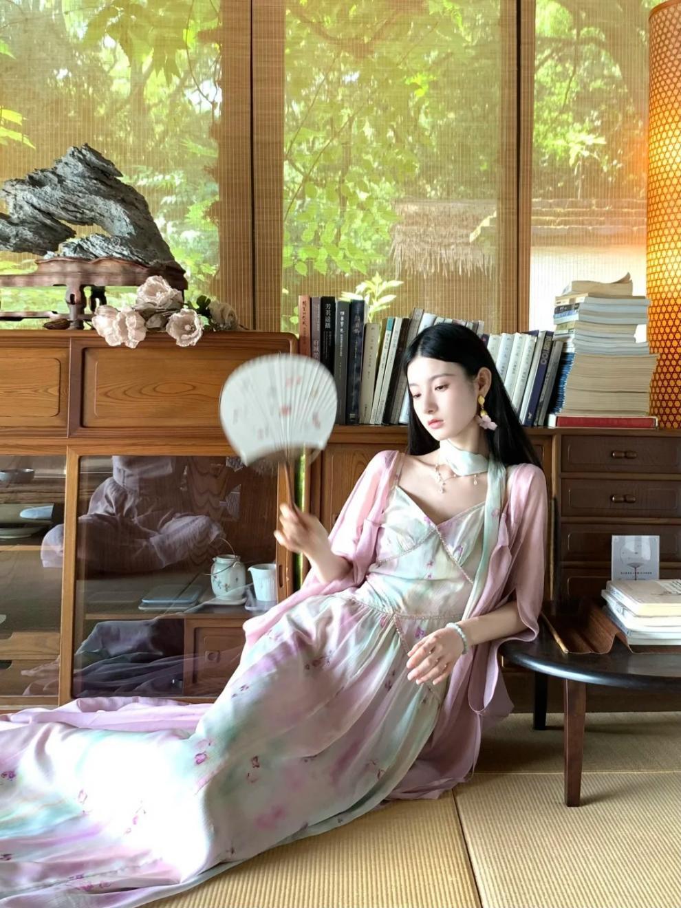 Cool Beauty Lotus Color Fairy-like Summer Atmosphere Cape Blouse Jacket Floral Strap Long Dress Set