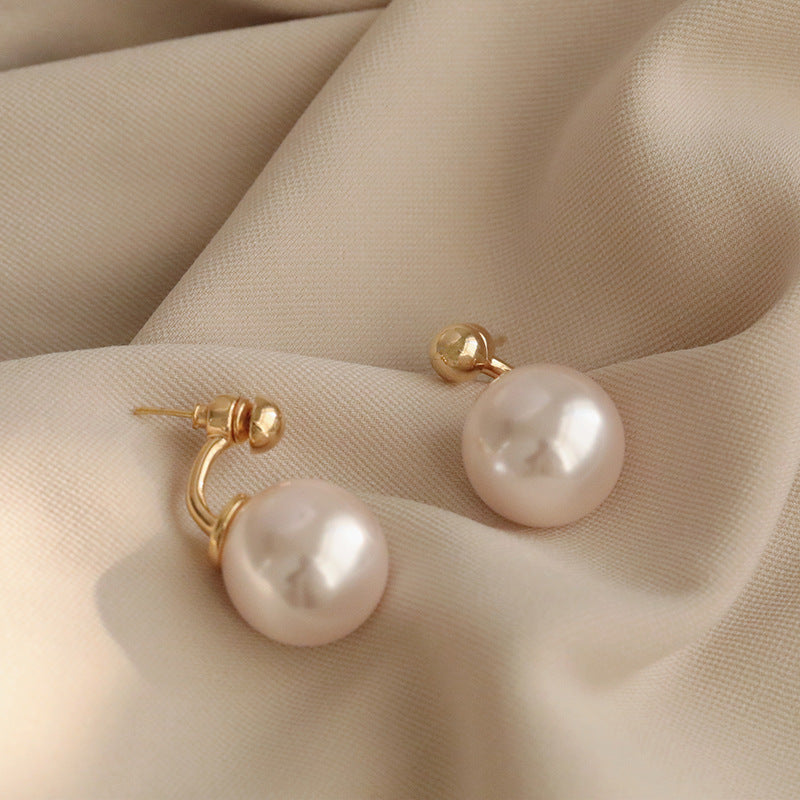 Medieval vintage Silver Needle Stud Earrings Elegant Light Luxury Palace Style Pearl Earrings Versatile High-end Vintage Earrings