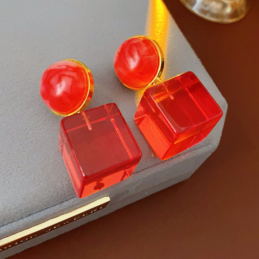 Medieval vintage Exaggerated Earrings Silver Needle Three-Dimensional Square Pendant Stud Earrings Elegant Light Luxury High-End Feel Earrings for Women