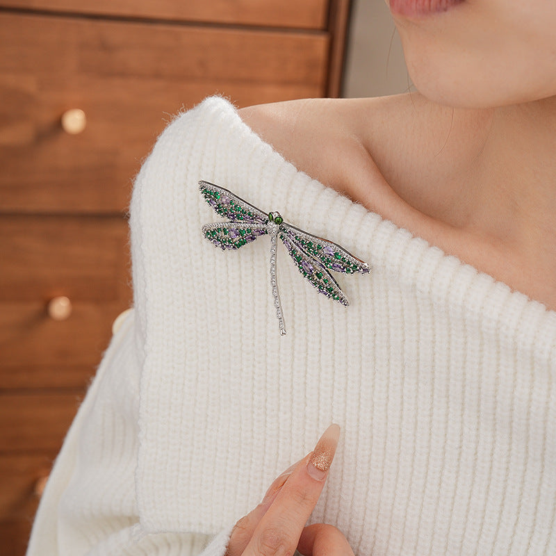 Green Zircon Hollow Dragonfly Brooch Light Luxury High-end Sense Elegant Brooch Fashion Unique Design Sense Accessories Wholesale