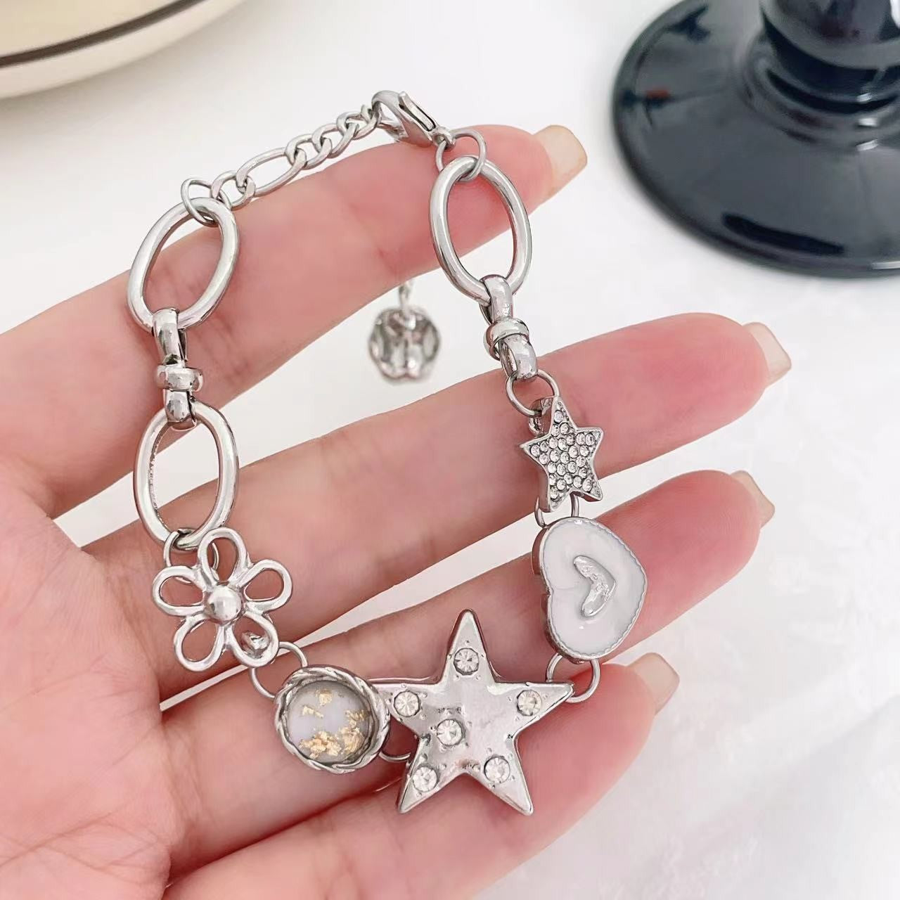 Light Luxury Niche Design Y2K Necklace Bracelet Set Elegant Versatile Sweet Cool Spicy Girl Choker High-end Collarbone Chain
