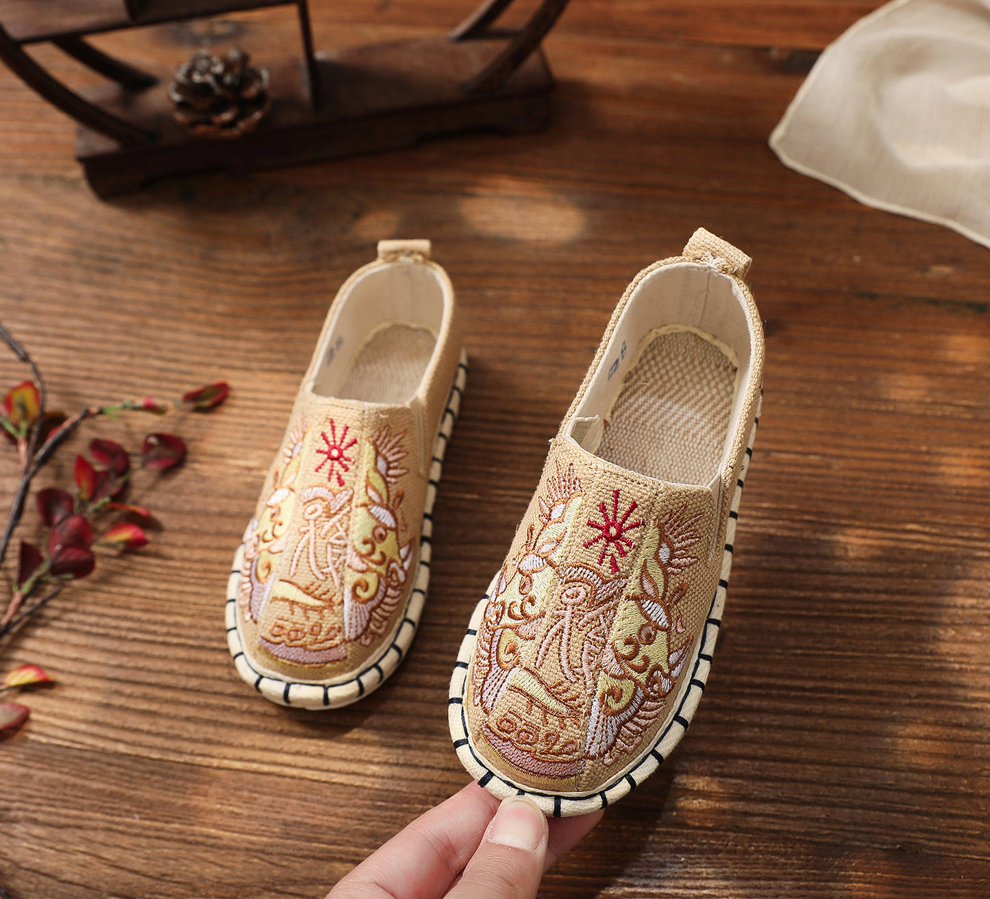Old Beijing Traditional Cloth Shoes for Children, Thousand-Layer Sole Embroidered Cloth Shoes, Spring and Autumn Ancient Costume Hanfu Shoes, Ethnic Style Boys' Shoes