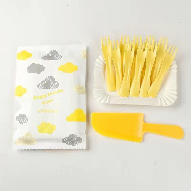 Birthday Cake Cutlery Set Bakery Disposable Cutlery Plates Food Grade Cake Shop Plastic Tableware