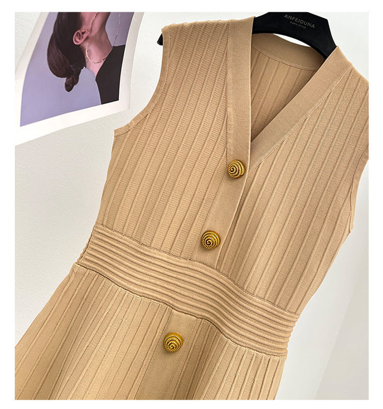 Amphiona2025New Style with a Sense of Luxury V Collar Sleeveless A Slim Fit Waist Cinching Gold Button Striped Knitted Dress