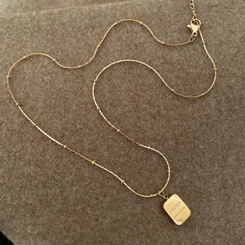 18K Real Gold Plated Moon Heart Pendant Necklace Simple Versatile Elegant Collarbone Chain Light Luxury High-End Necklace