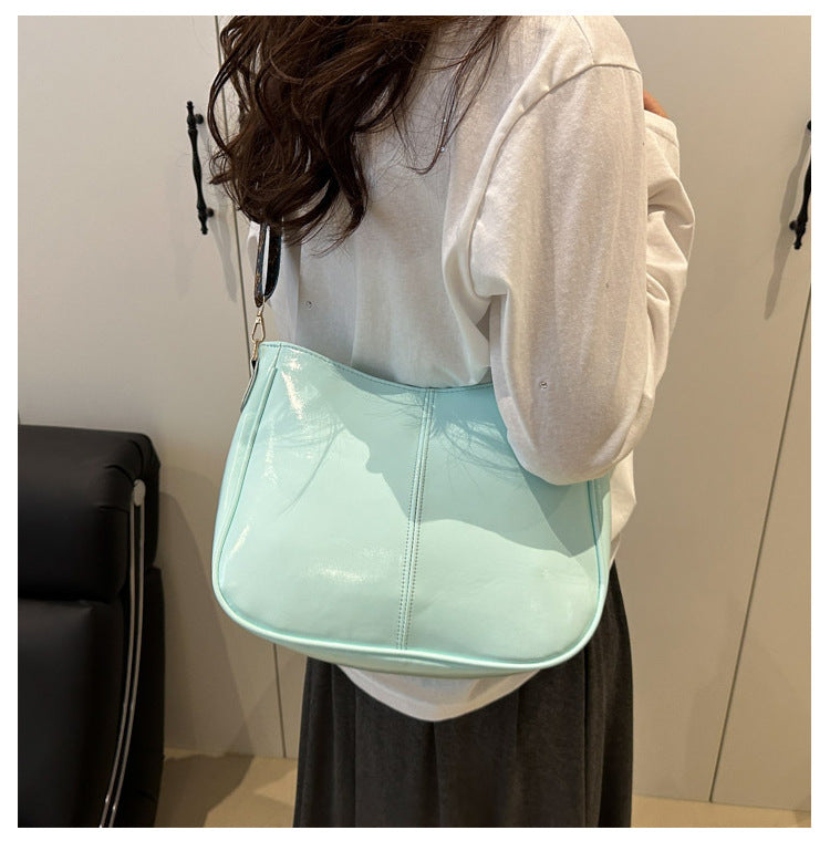 2025Summer New Women's Bag Simple Fashion Single Shoulder Bag European and American Trendy Women's Crossbody Bag Commuter Tote Bag
