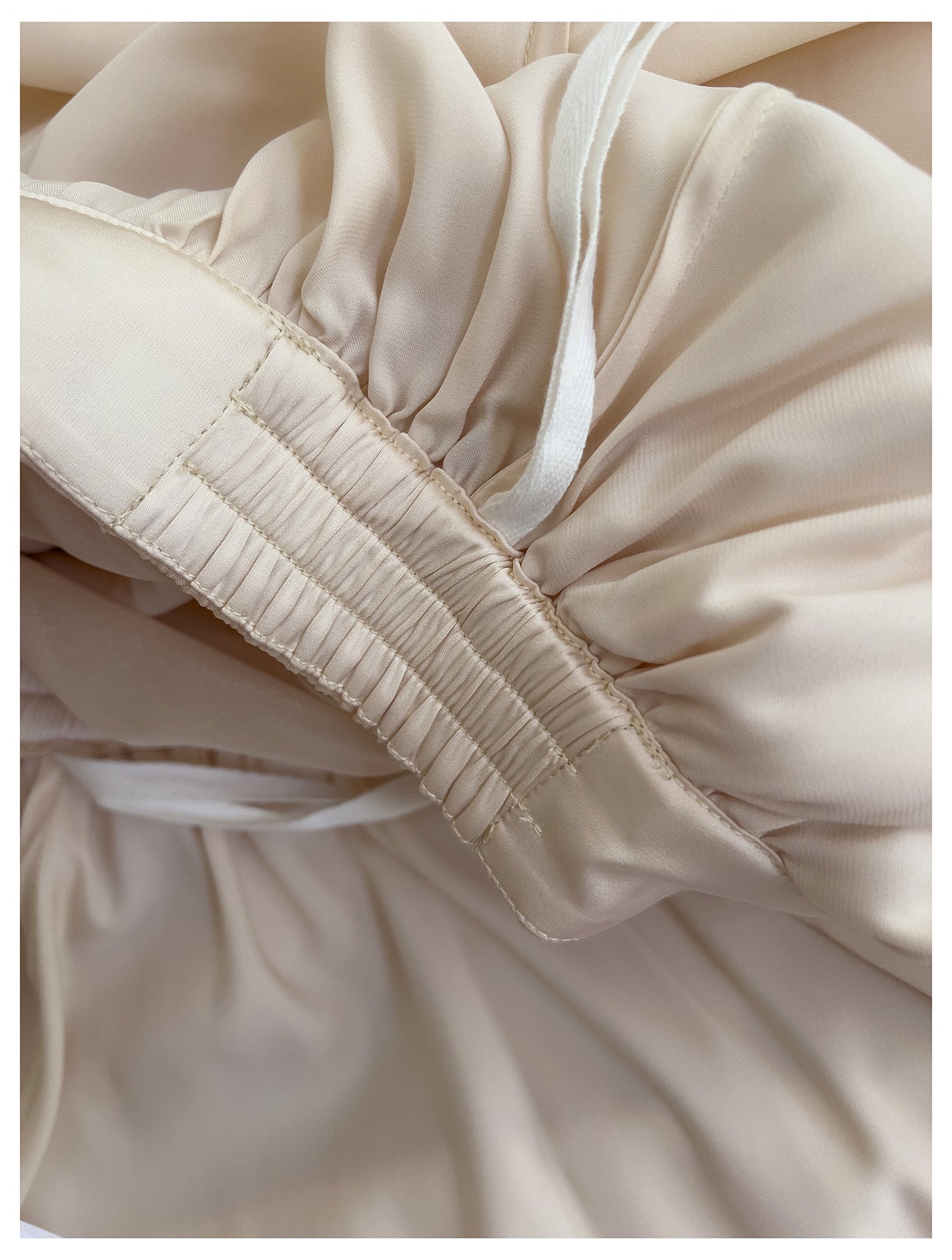 Yige Lila2025Early Autumn New Apricot Waist-Cinching Long Sleeve Coat Paired with Long Skirt 71443+51361