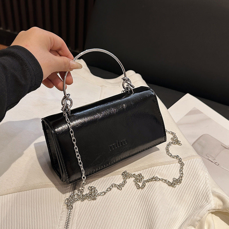 2025Spring New Chain Women's Bag Fashion Simple Stylish Single Shoulder Crossbody Bag Retro Handheld Small Square Women's Bag
