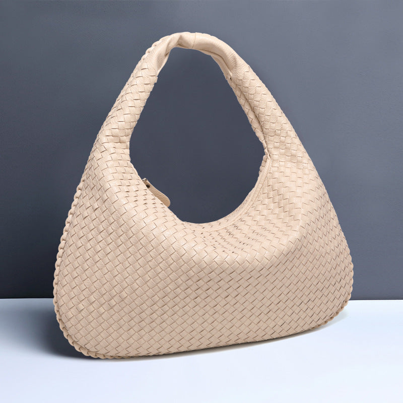 2025New Crescent Moon Women's Bag Fully Handwoven Handheld Dumpling Bag Fashionable Versatile European and American Style Single Shoulder Underarm Bag