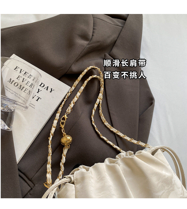 Popular Bags for Women This Year2024New Style Crossbody Bag for Women ins High-end stylish versatile single-shoulder chain bag for women