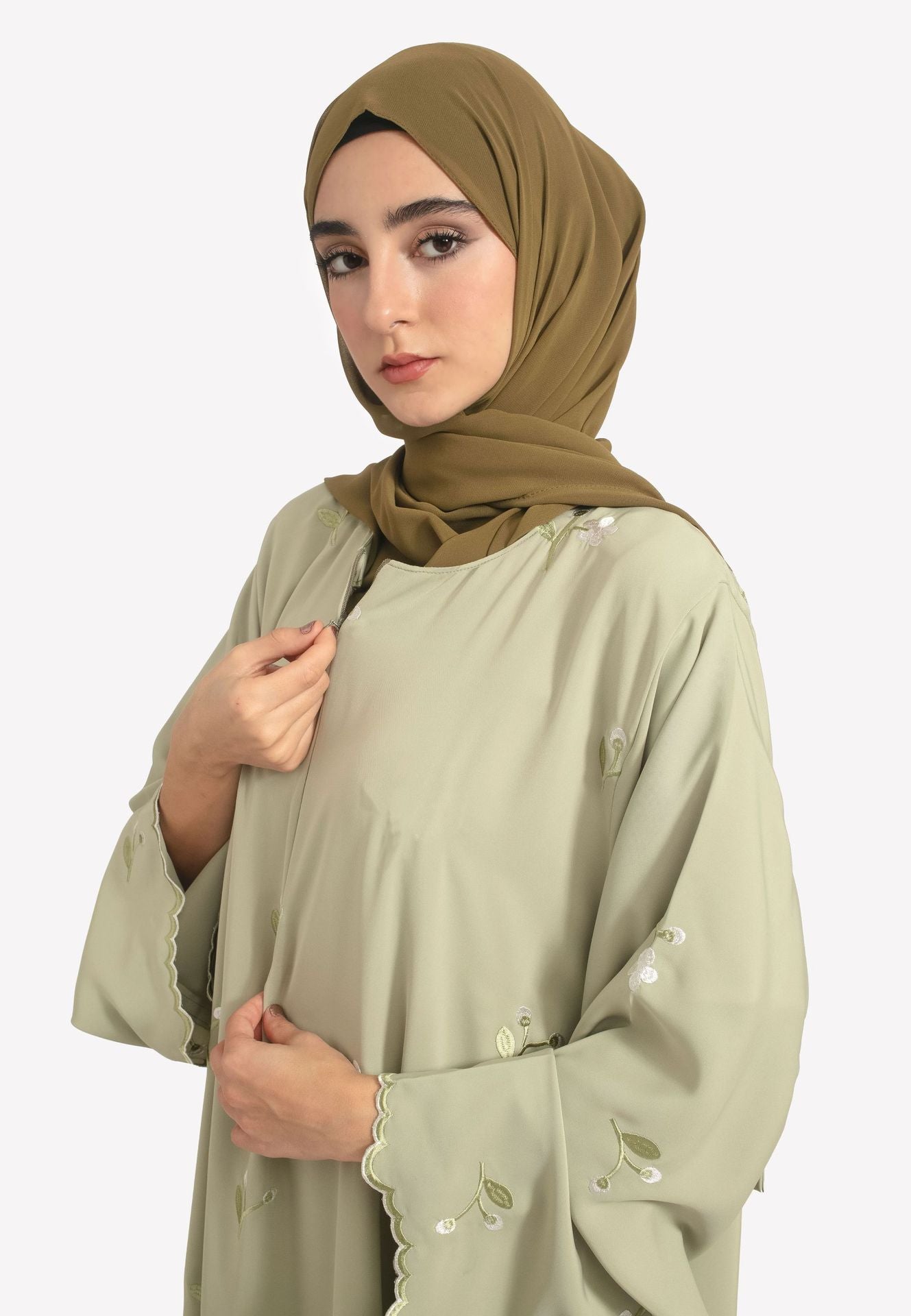 AliExpress Cross-Border New Muslim Middle Eastern Arabic Green Floral Embroidered Fashion Elegant Dress Robe
