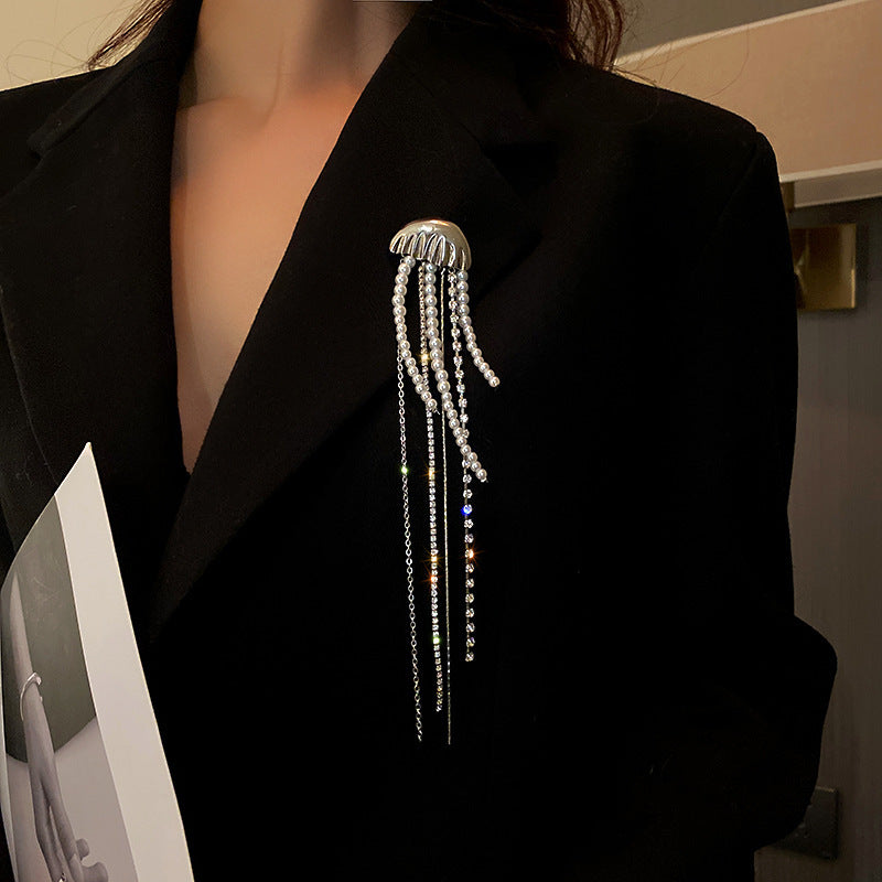 Inlaid Diamond Pearl Digital Flower Brooch French Light Luxury Elegant Pin Fashion Niche High-end Suit Accessory for Women