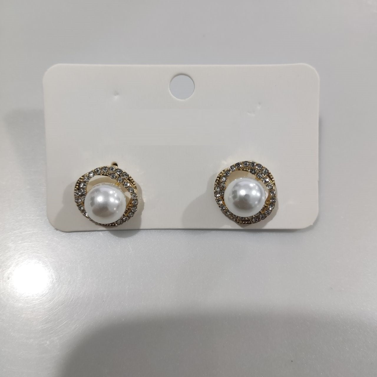 Pearl Earrings with a Sense of Sophistication Real Gold Electroplated Silver Needle French Retro Palace Style Earrings Versatile Ear Jewelry Wholesale