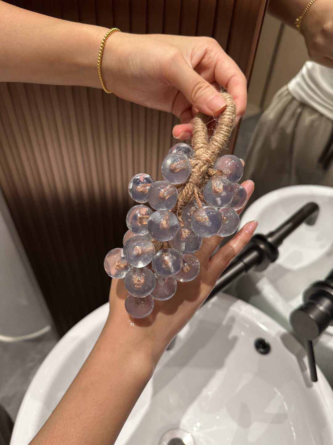 Crystal Grape Whole Bunch Soap Finished Product Simulation Soap Aromatherapy Soap Handmade Soap Gift Bath Bathroom Ornament Hanging Decoration