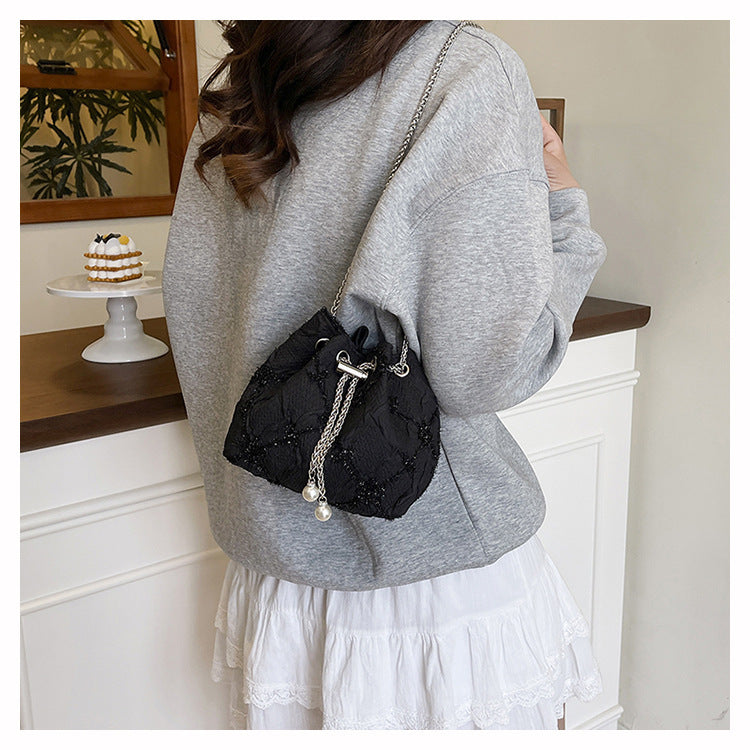 Cross-border Drawstring Bucket Small Bag for Women2025New Stylish Pleated Flower Bag Fashionable Round Chain Crossbody Bag