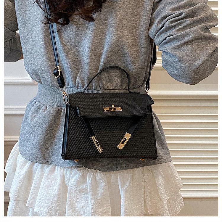 Bag2024New Fashion Small Square Bag Texture PU Handbag Retro Simple Shoulder Bag Trendy Versatile Crossbody