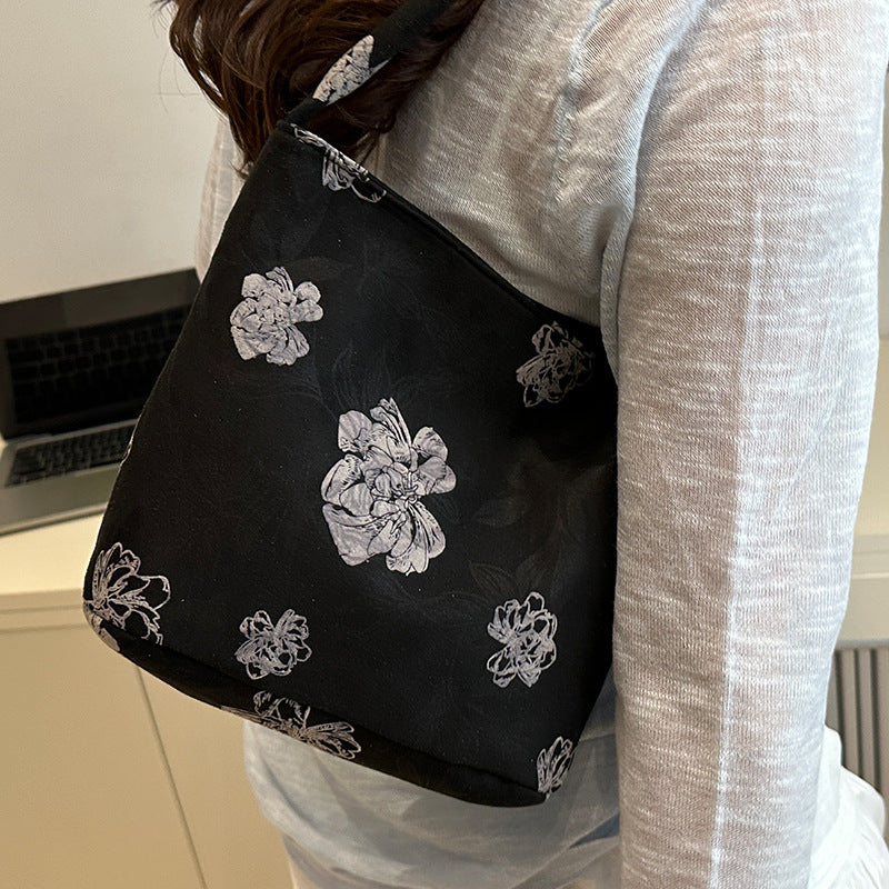Lady's New Chinese Style Starlight Dream Tote Bag Black Shoulder Bag Embroidered Flower Vintage Handbag
