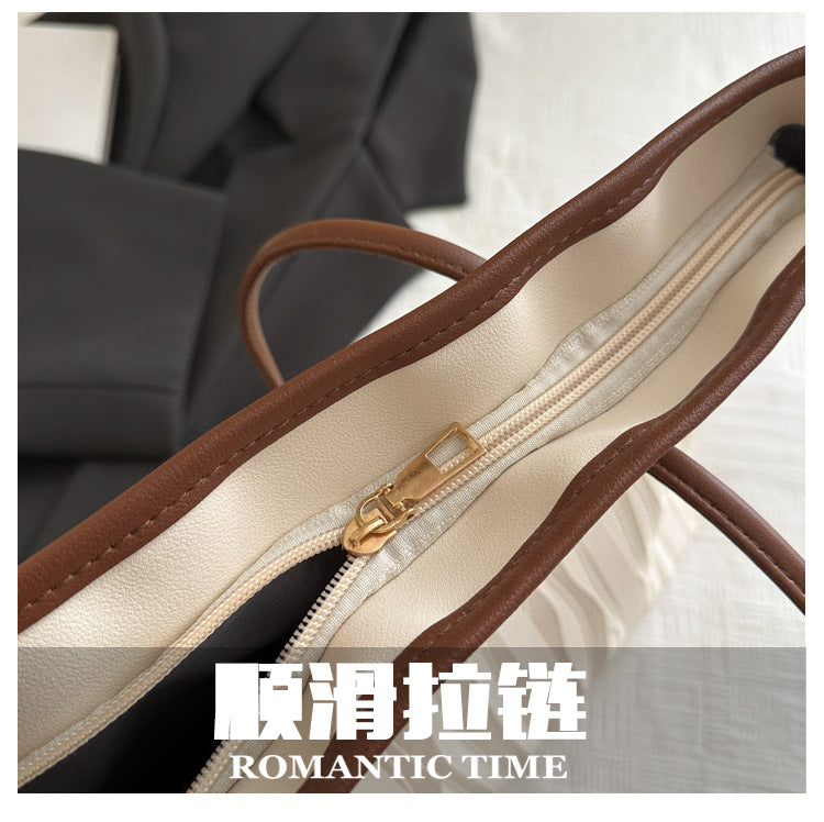 Casual Patchwork Fashion Large Capacity Pendant2025Spring New Fashion Commuting Texture Casual Shoulder Tote Bag for Women
