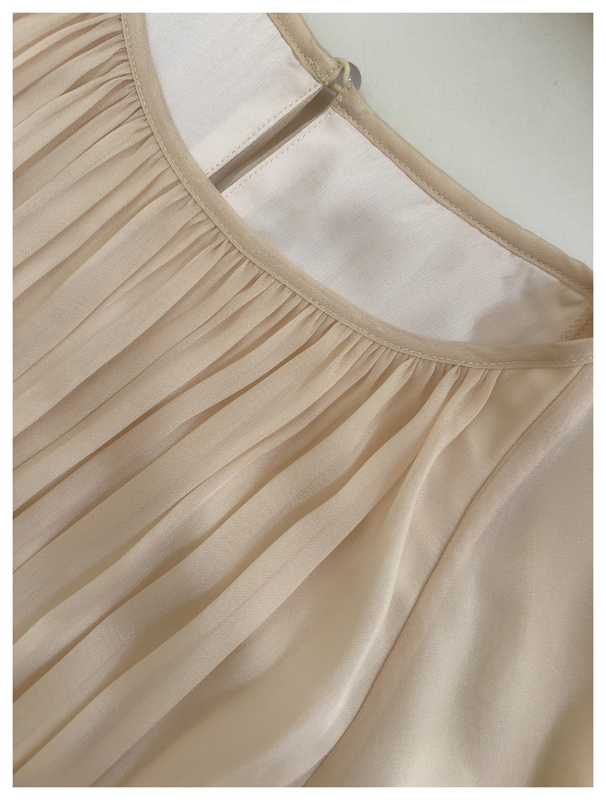 Yige Lila2025Early Autumn New Apricot Waist-Cinching Long Sleeve Coat Paired with Long Skirt 71443+51361