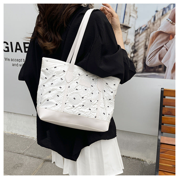 Class Commuting Tote Bag Large Capacity Heart Summer Stylish2025New style casual bowknot single shoulder underarm bag