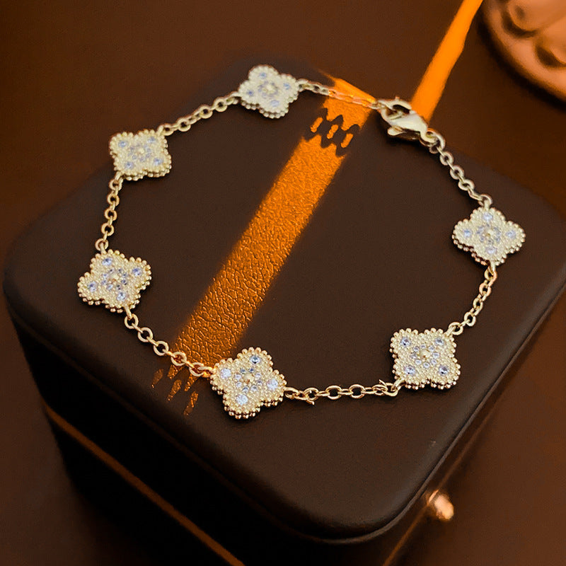 Medieval vintage Geometric Zircon Bracelet Simple Fashionable Elegant Versatile Bracelet Design Sense Niche Jewelry for Women