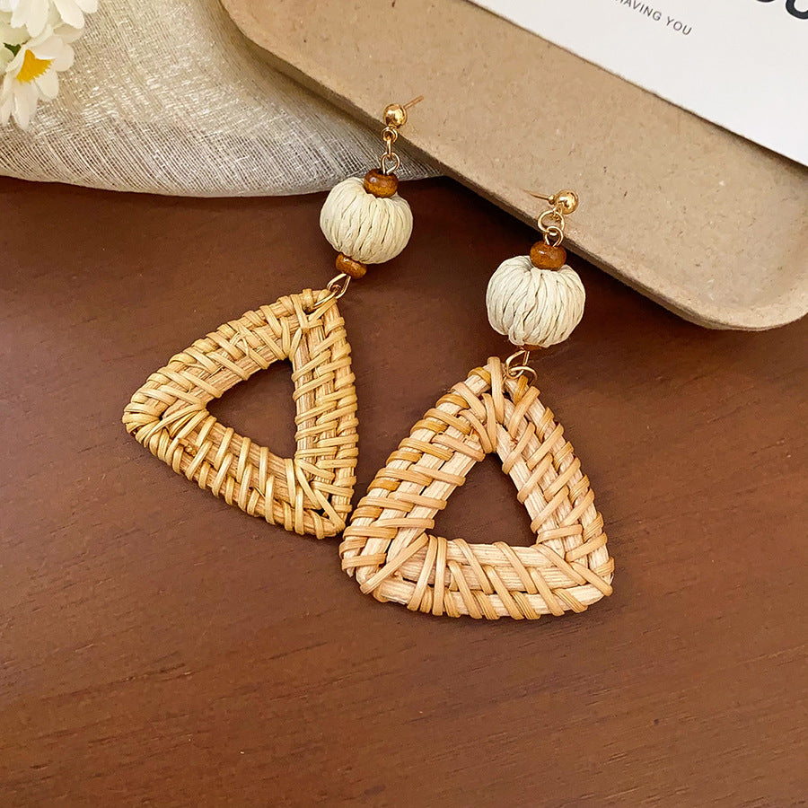 2025Bohemian Cross-Border Trendy Earrings for Women, Vintage Ethnic Style Fashion Studs, Beach Vacation Style Ear Jewelry