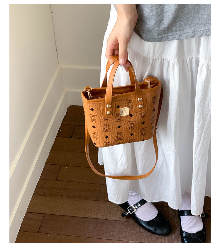 Large Capacity Stylish Versatile Korean Version ins Women's Bag2025New fashionable and high-end one-shoulder tote bag