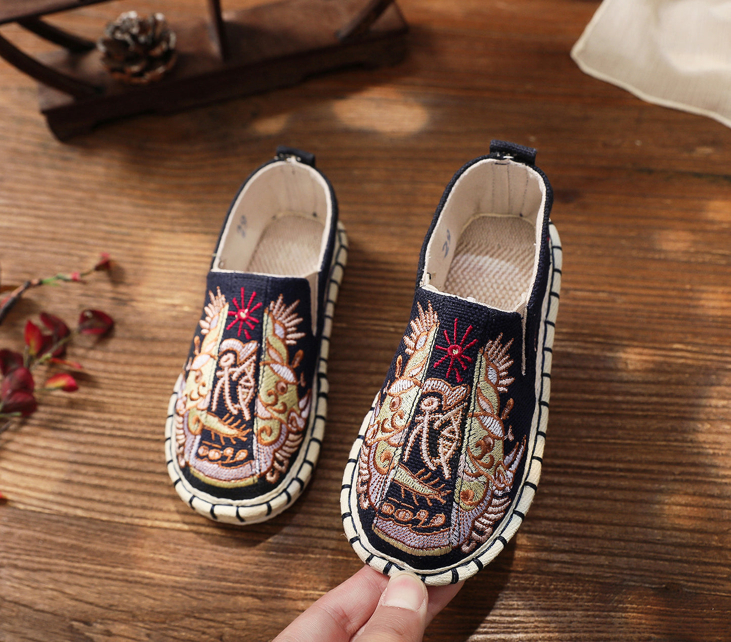 Old Beijing Traditional Cloth Shoes for Children, Thousand-Layer Sole Embroidered Cloth Shoes, Spring and Autumn Ancient Costume Hanfu Shoes, Ethnic Style Boys' Shoes